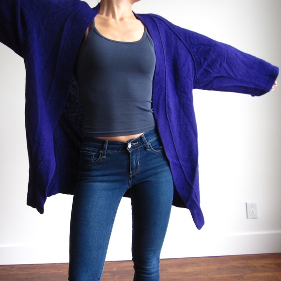 Ping Pong Activewear - Dark Purple Vest Lambswool - Picture 2 of 4